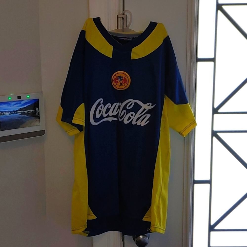 Unisex Size Medium Corona jersey